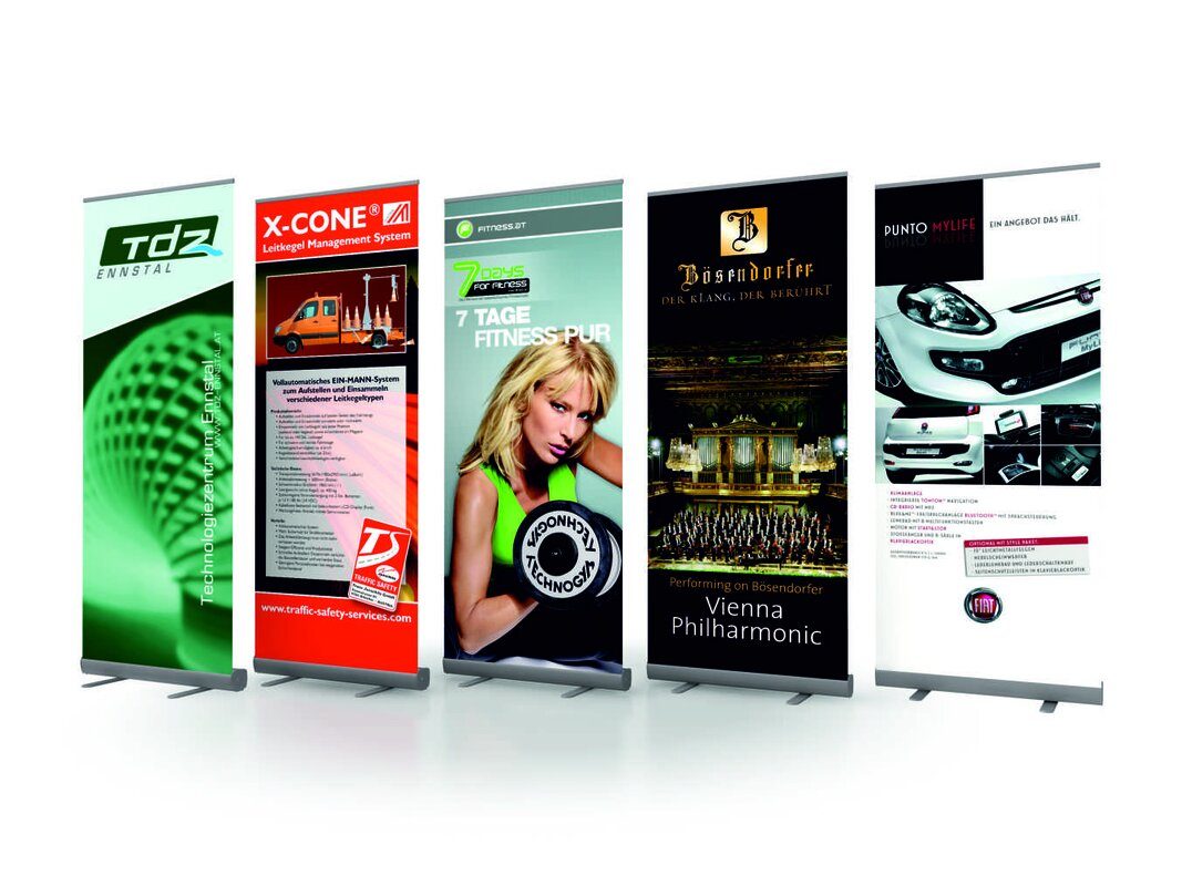 Verschiedene Rollup-Displays im Digitaldruck